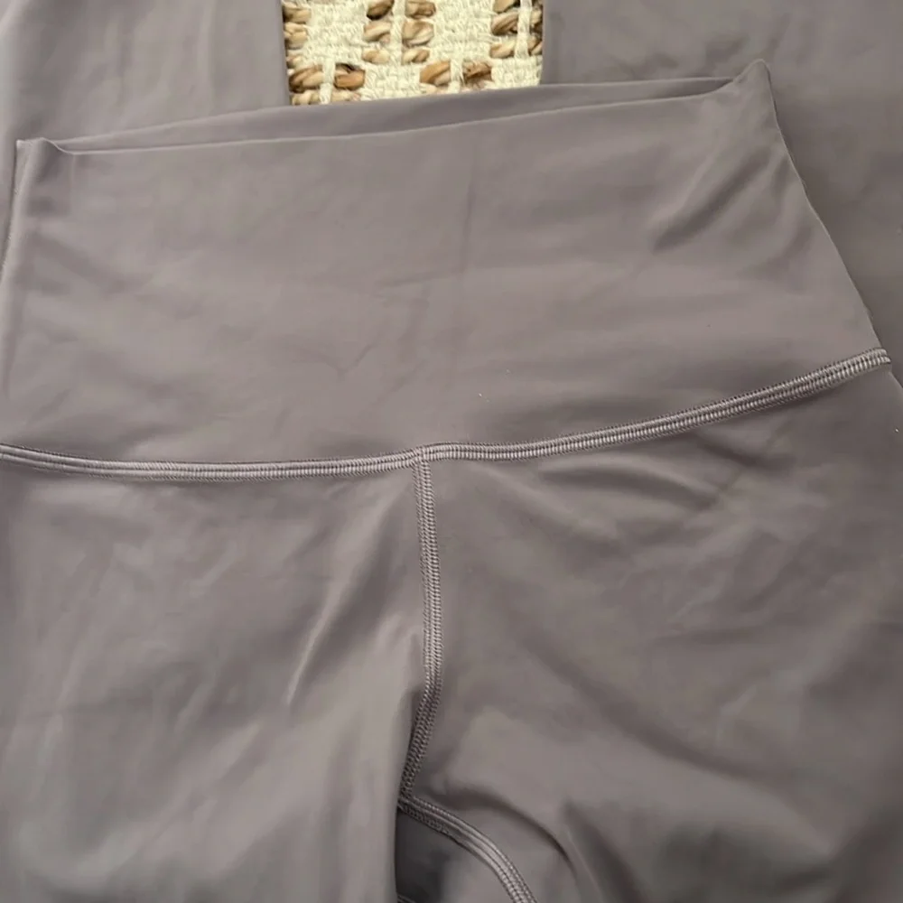Lululemon Wunder Under Crop Leggings Size 4
